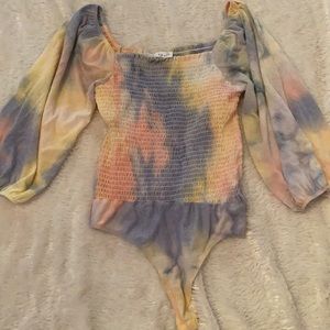 Le Lis, Size Small, Multicolored Tie dye.